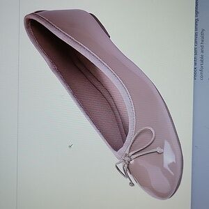 Fever Sole nude shiny ballet flats 5mm Memory Foam round toe sz 7.5M New…